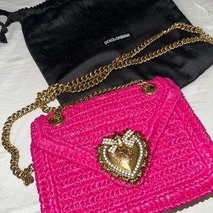 D&G medium devotion crochet crossbody bag
